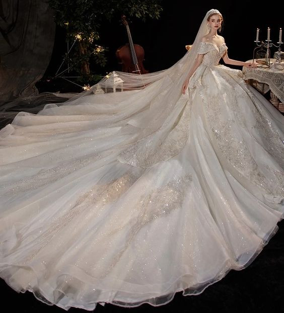 Cinderella Wedding Dress - Vinava