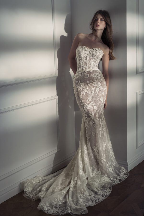 LA JOIE DE VIVRE WEDDING DRESS-vinava