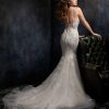 Backless wedding dress-vinava